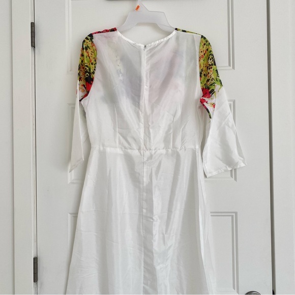 NEW White Maxi Dress with Floral Detail Small - Picture 4 of 4